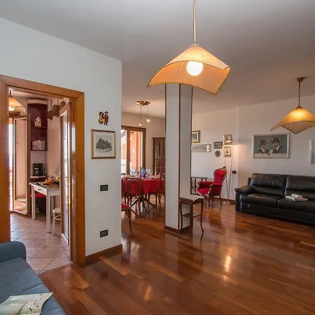 Apartment Dante Moniga del Garda